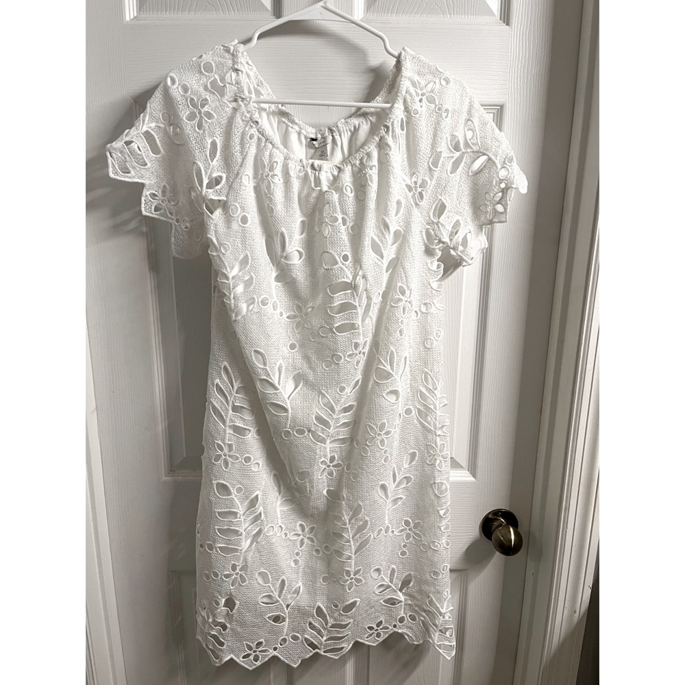 Lace dress
